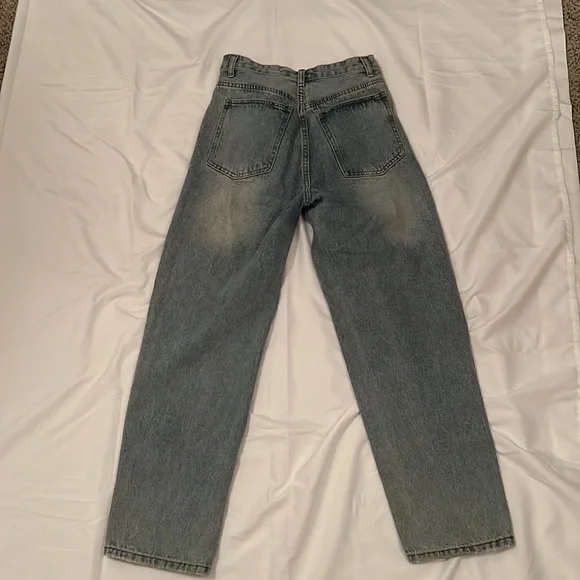 Classic Straight Leg Women's Jeans - Picture 3 of 3